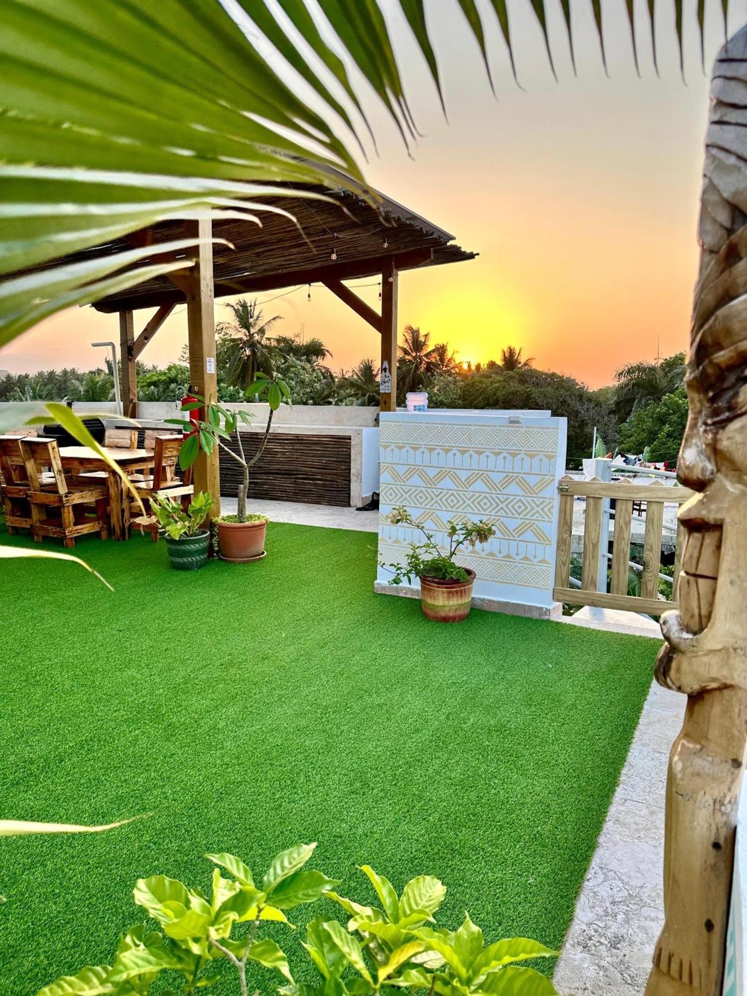 Kite House Cabarete Across Kite Beach Esterno foto